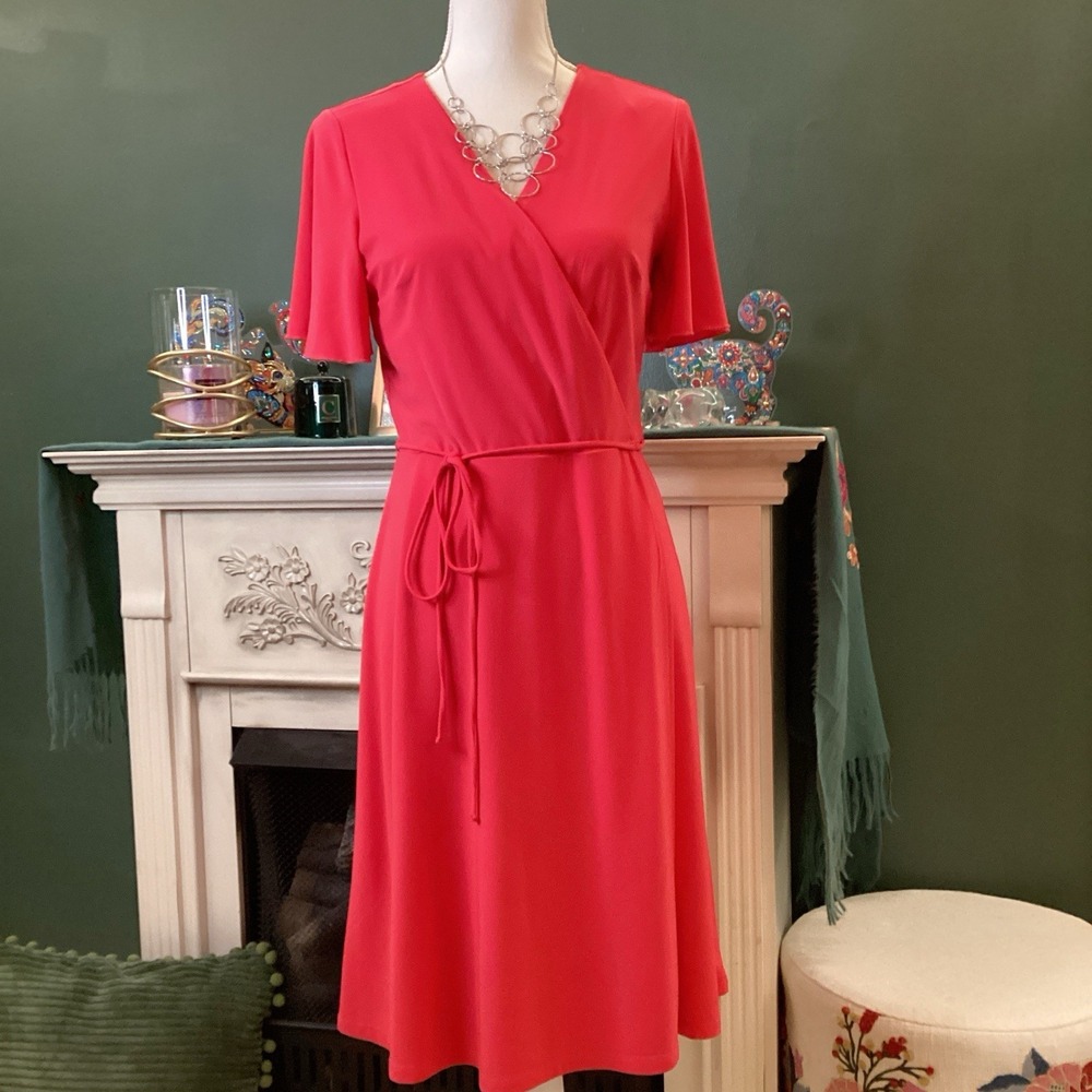 Beyond Ashley‎ Graham Red Short Sleeve Wrap dress With Tie Waist